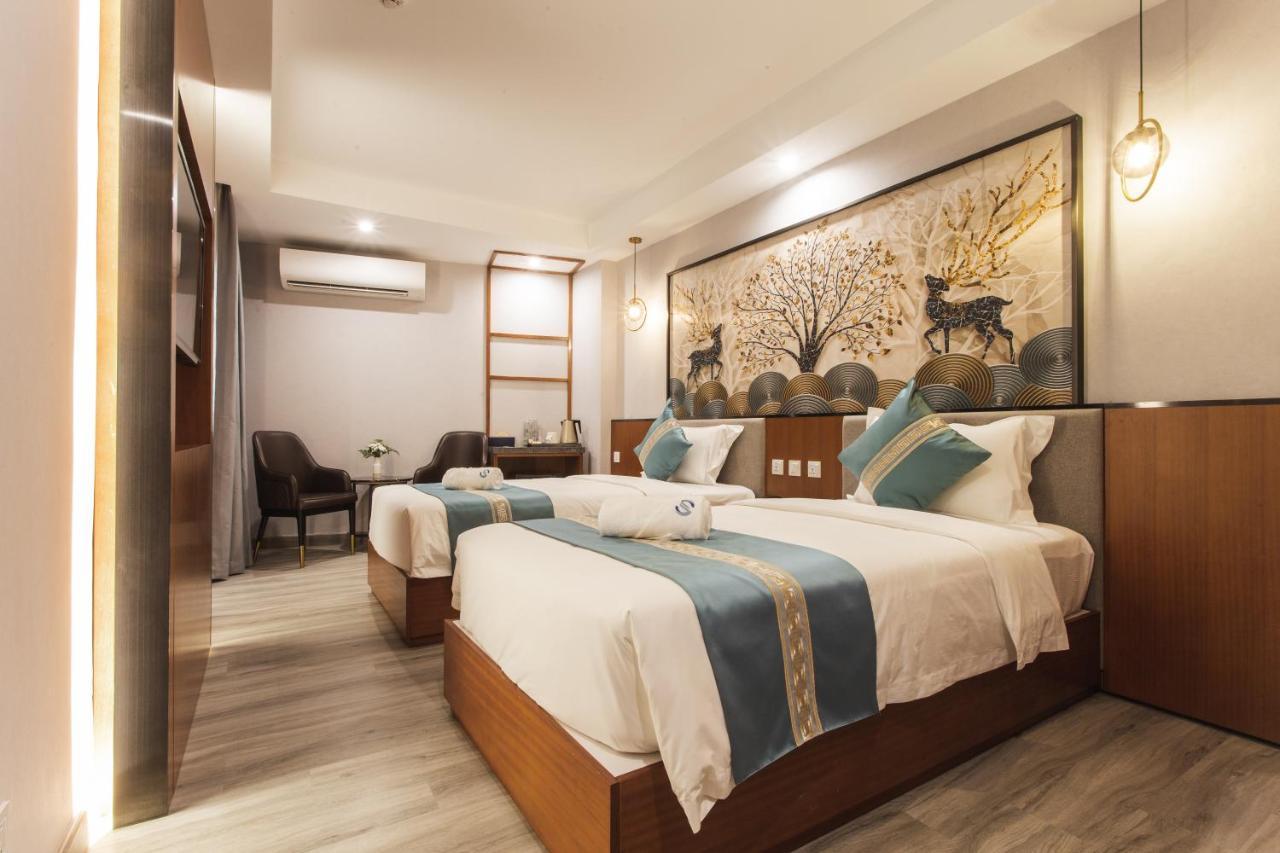 Thapae Twins Hotel Chiang Mai Bagian luar foto