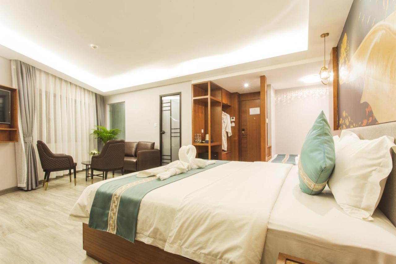 Thapae Twins Hotel Chiang Mai Bagian luar foto