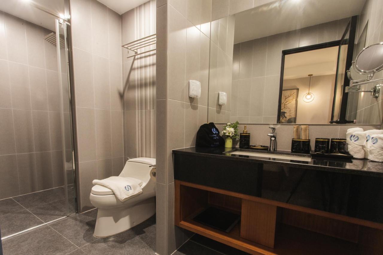 Thapae Twins Hotel Chiang Mai Bagian luar foto
