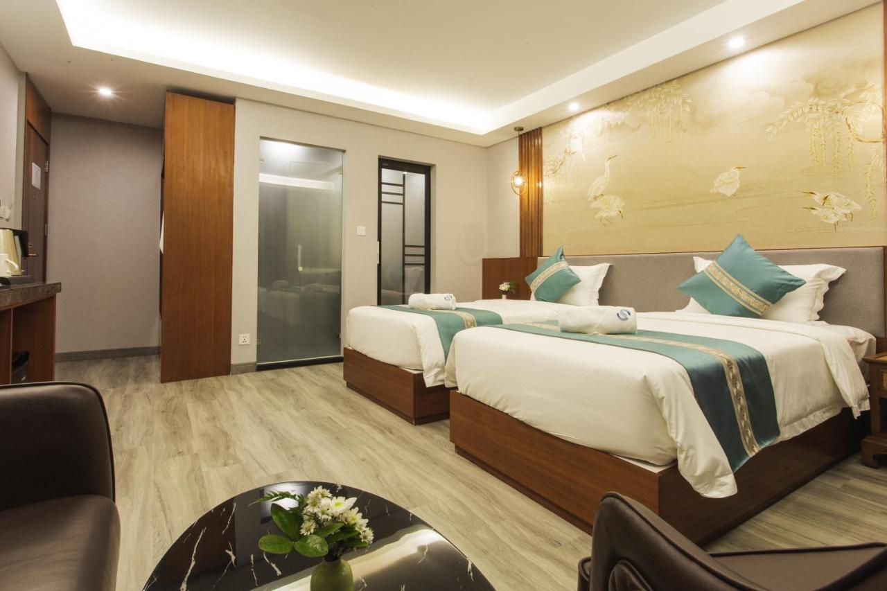 Thapae Twins Hotel Chiang Mai Bagian luar foto